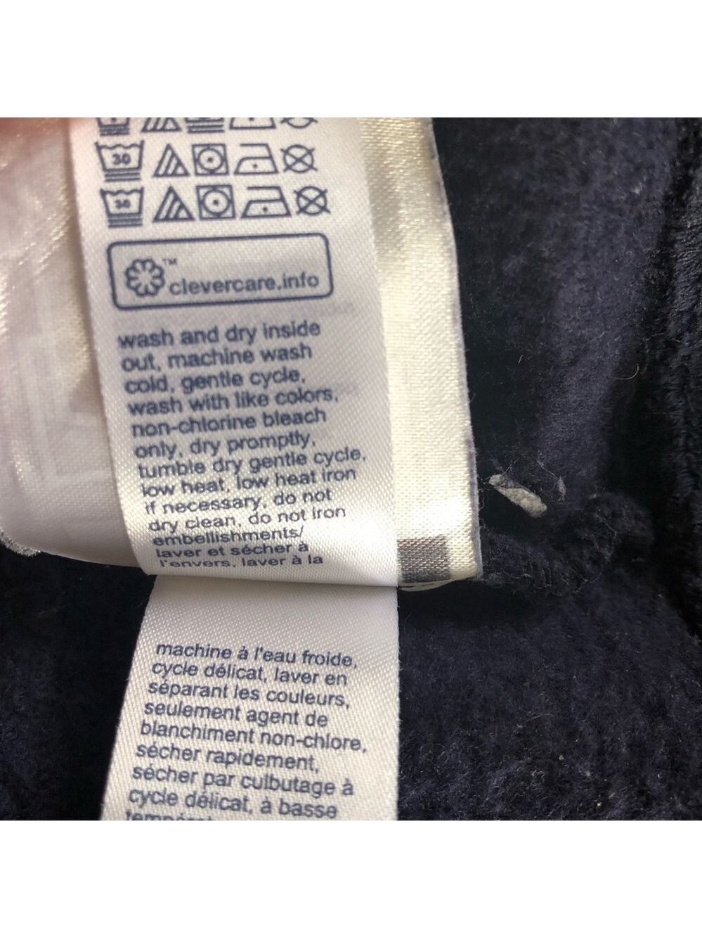 Tommy Hilfiger Navy Half-Zip Pullover with Embroidered Crest Size Small Preppy - Picture 10 of 10